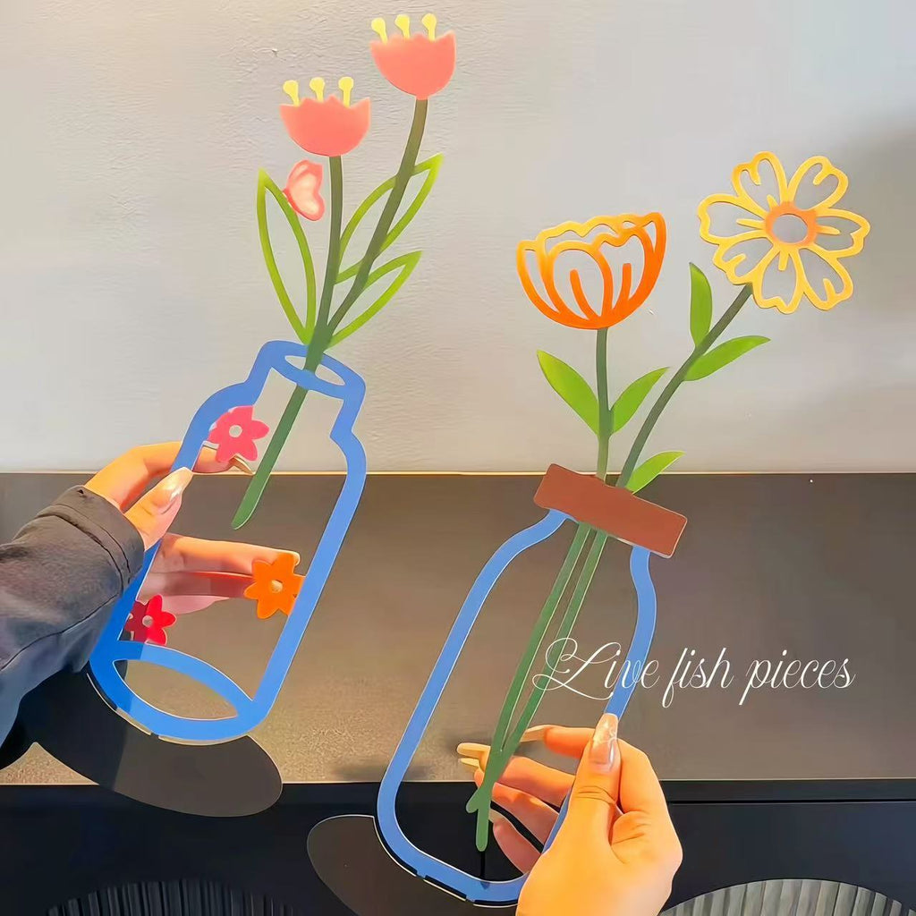 Minimalist 2D Metal Flower Vase Ornament – Desktop & Shelf Decor