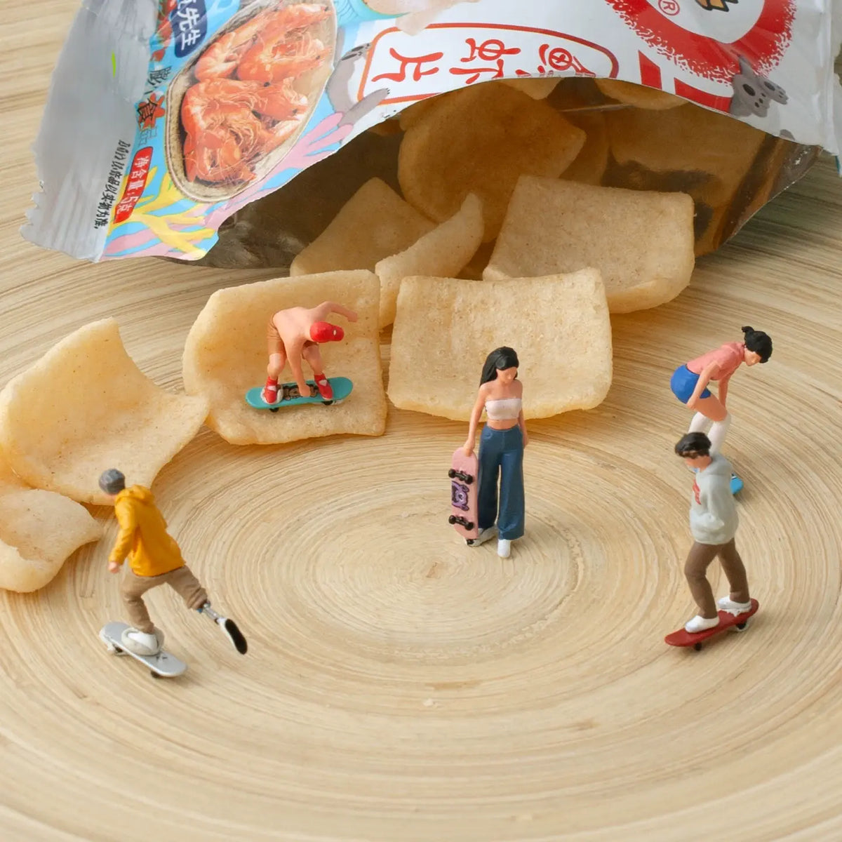 1:64 Street Life Miniature Figure Set