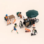 1:64 Street Life Miniature Figure Set