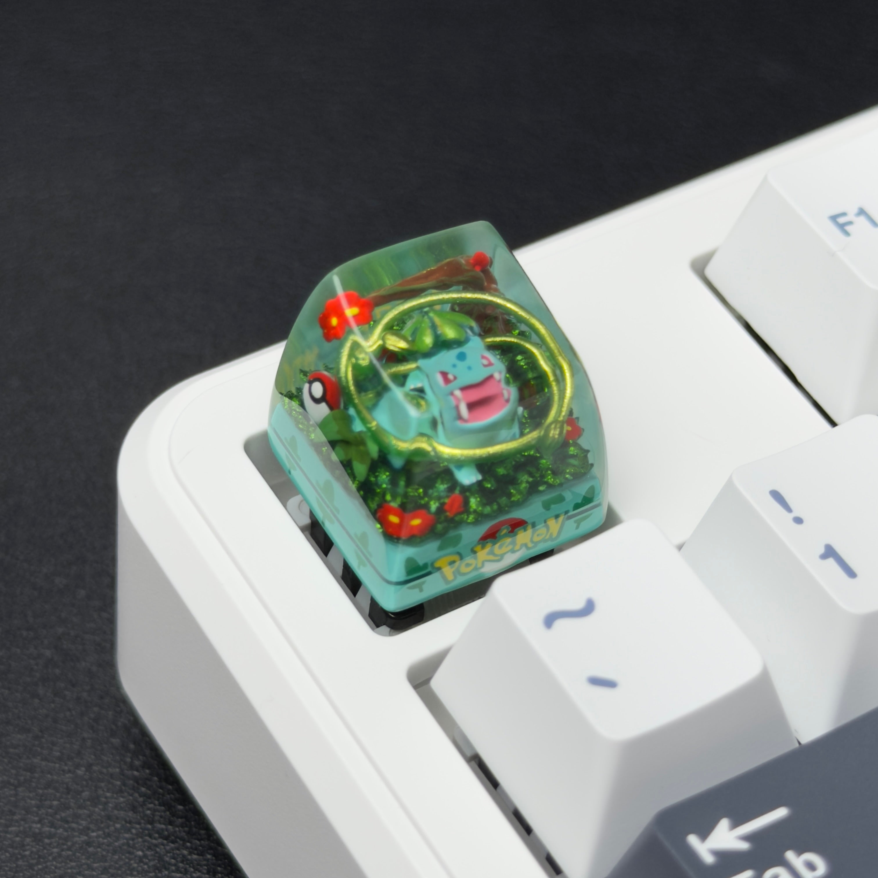 BULBASAUR Pokemon Artisan Keycap – Handmade Resin Collectible