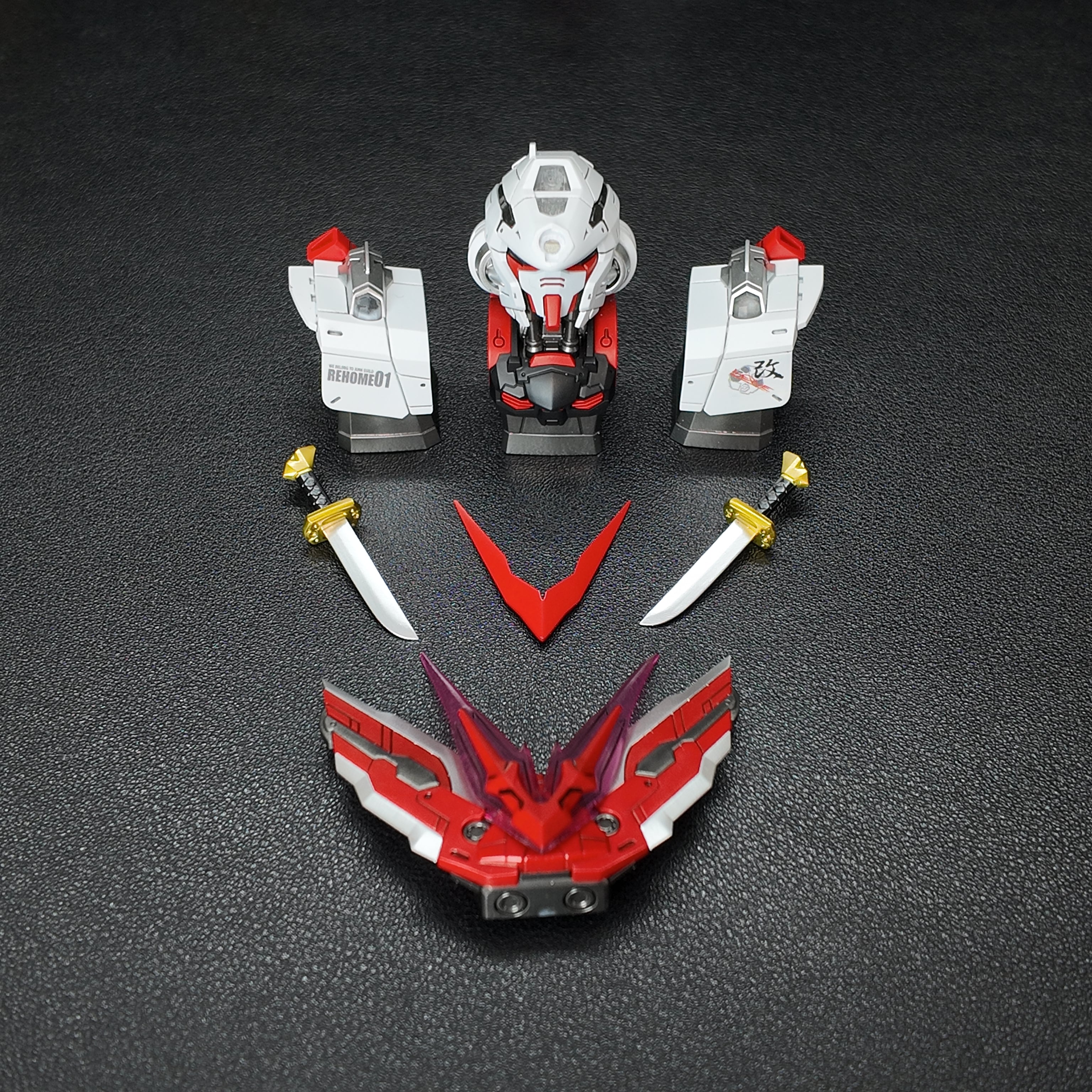 Gundam artisan keycap handmade resin