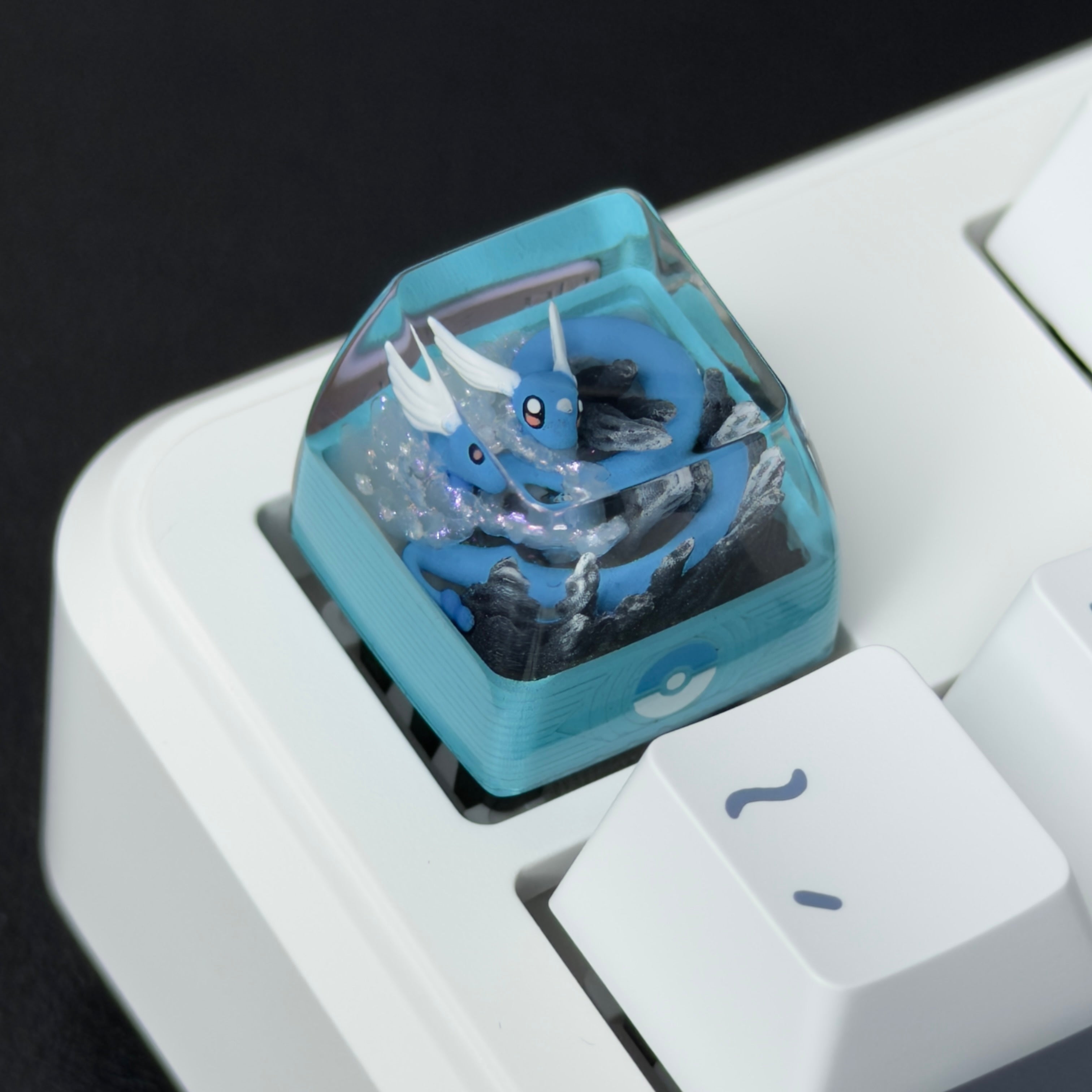 DRAGONAIR Pokemon Artisan Keycap – Handmade Resin Collectible