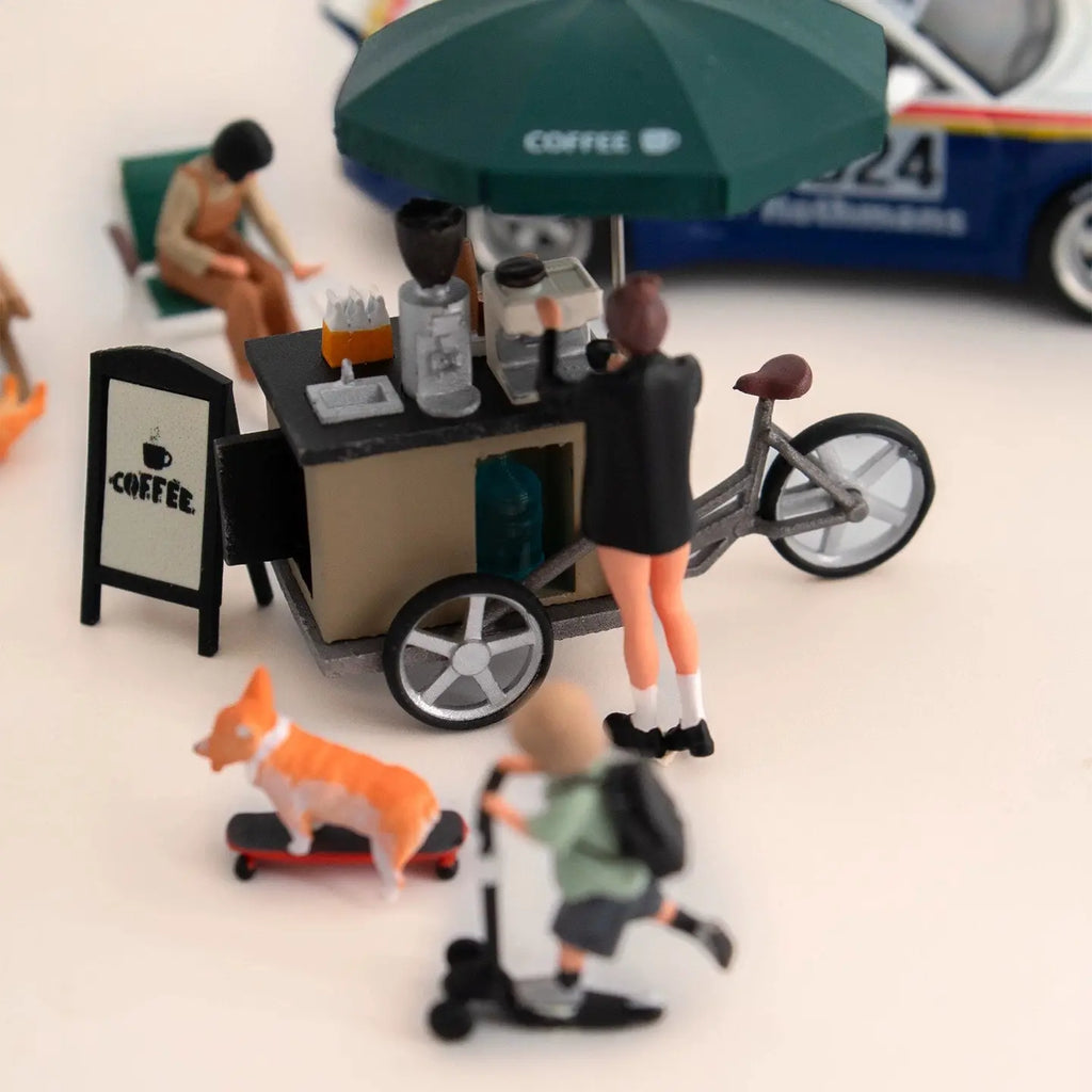 1:64 Street Life Miniature Figure Set