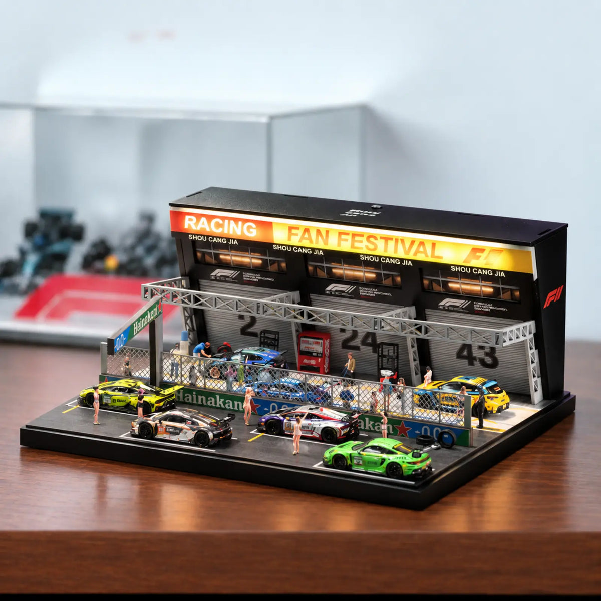 F1 Pit Garage Display Diorama