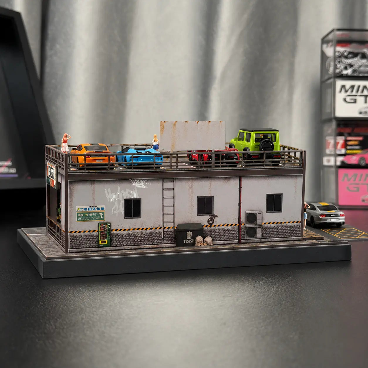Double-Deck Garage Diorama