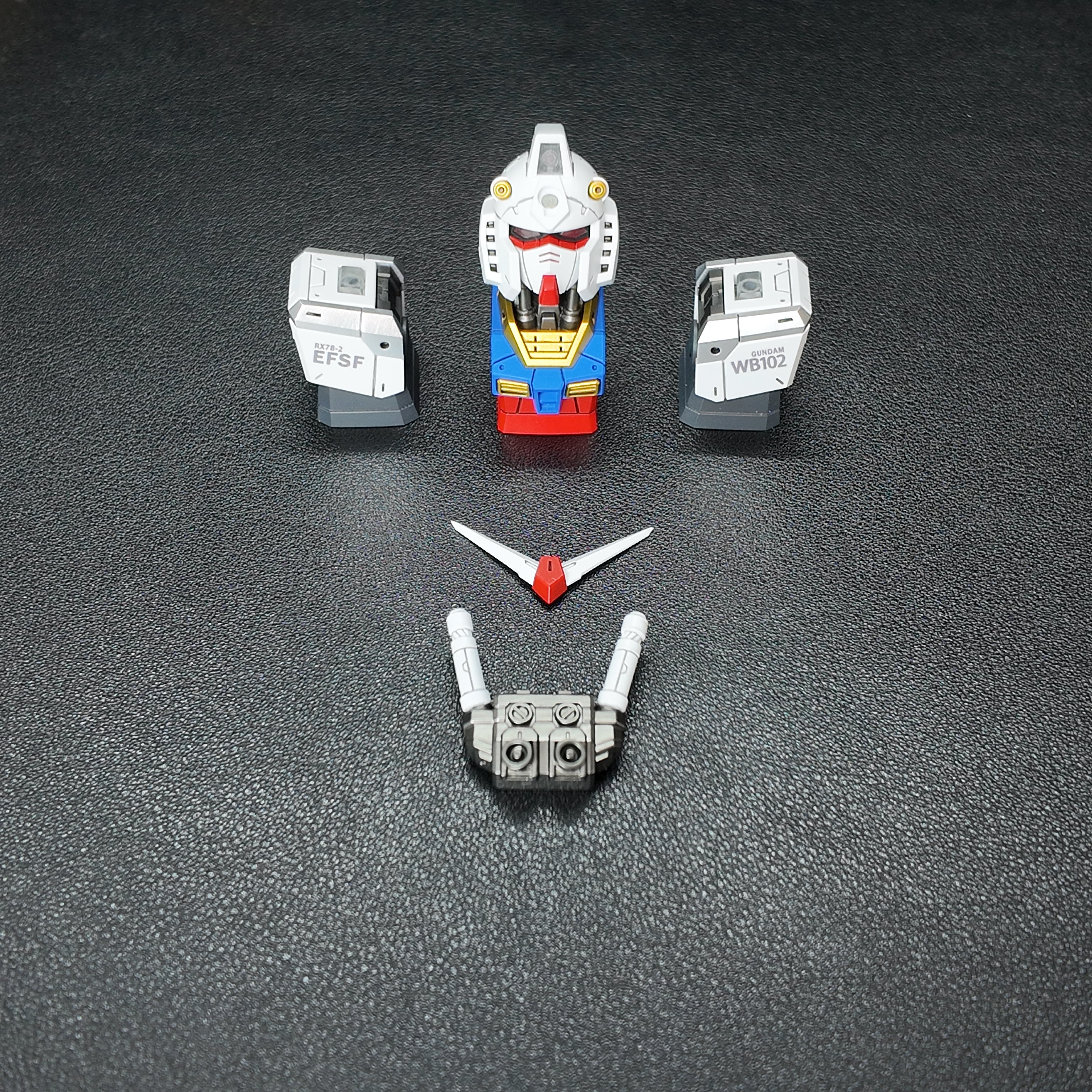 Gundam artisan keycap handmade resin