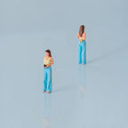 1;64 Street Style Female Figurine Set