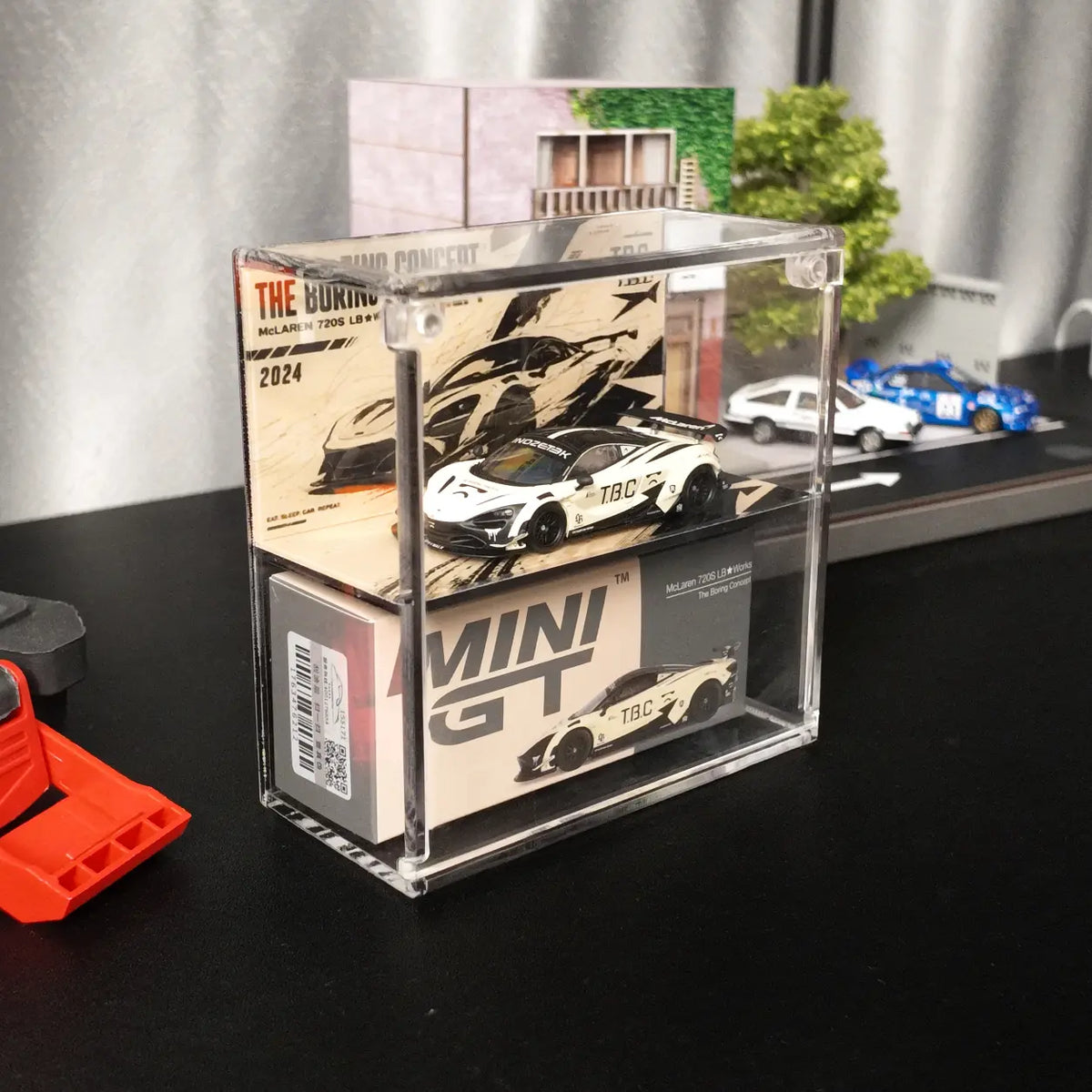 McLaren 720S LB Works The Boring Concept 2.0 Acrylic Display Case