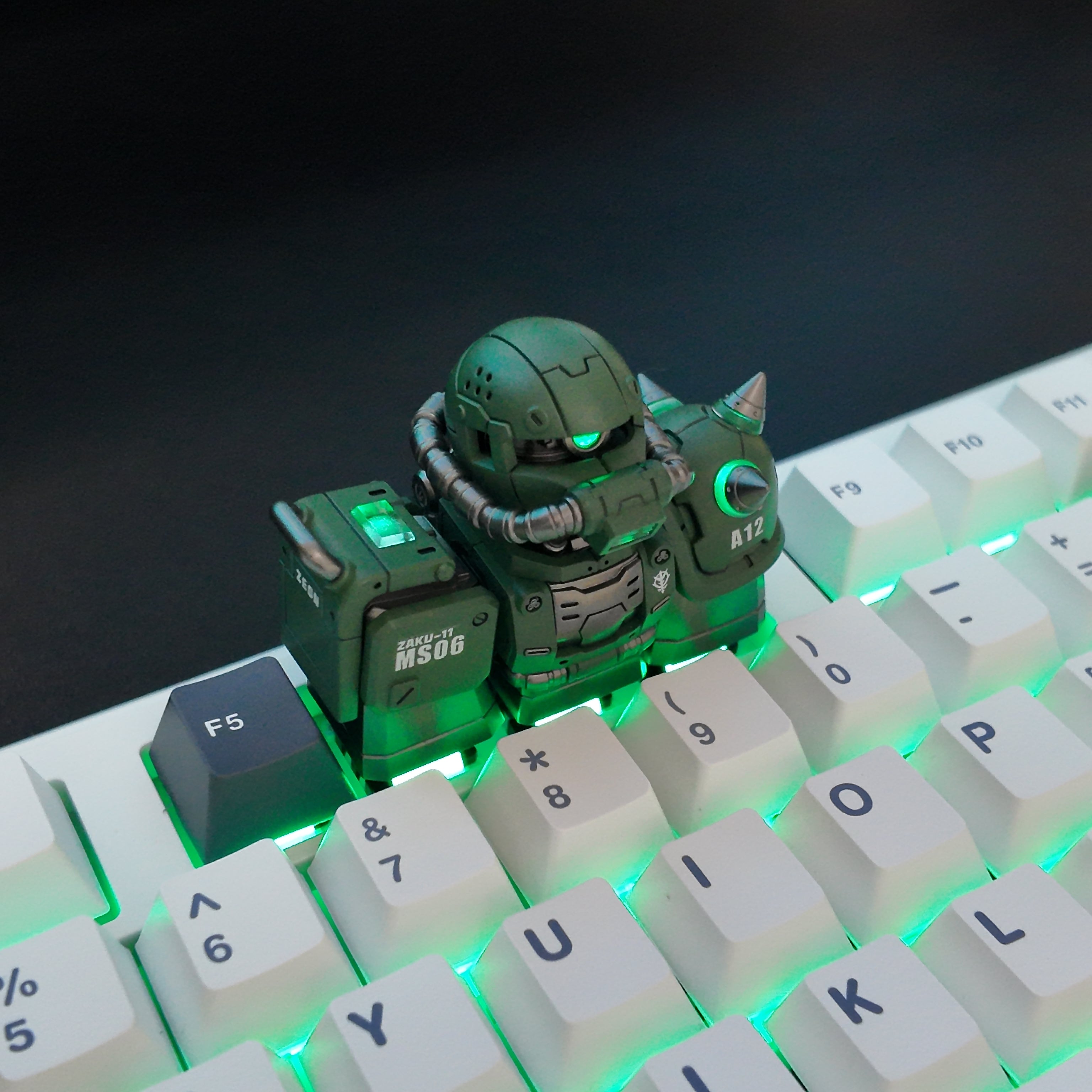 Zaku Light-Up Mecha artisan keycap handmade resin