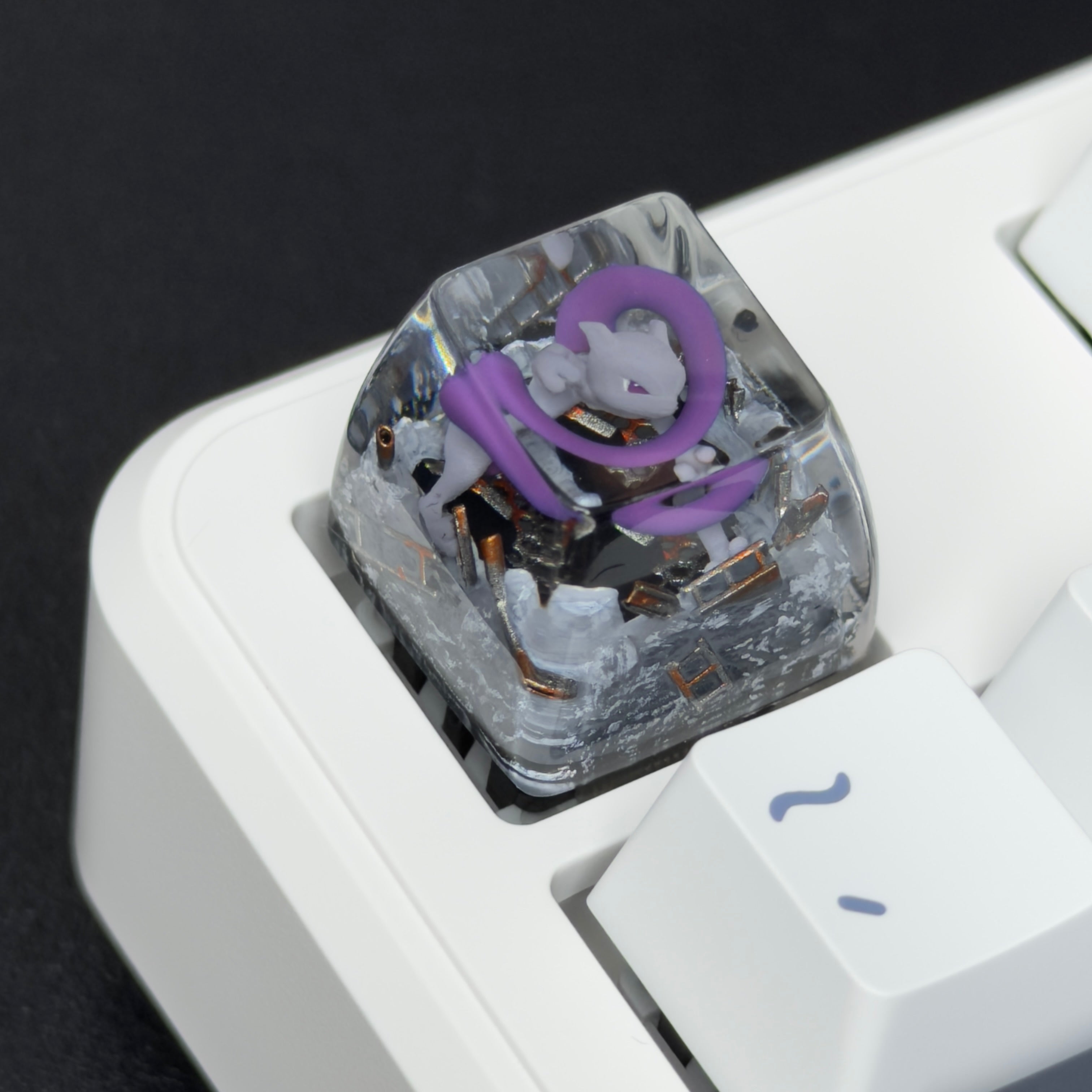 MEWTWO Resin Keycap | Collectible Artisan Keycap