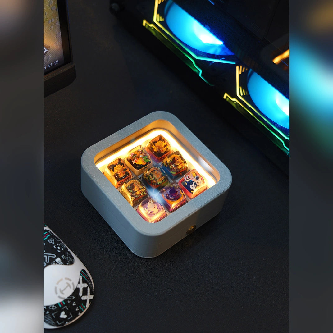 Infinite Dimmable Light 9-Grid Keycap Storage Case